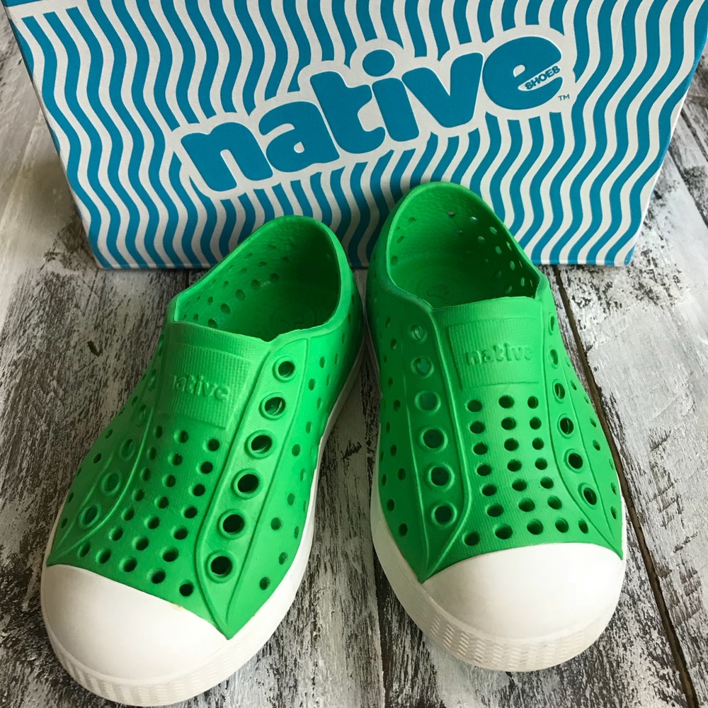 Native Giant Green Shoes C6